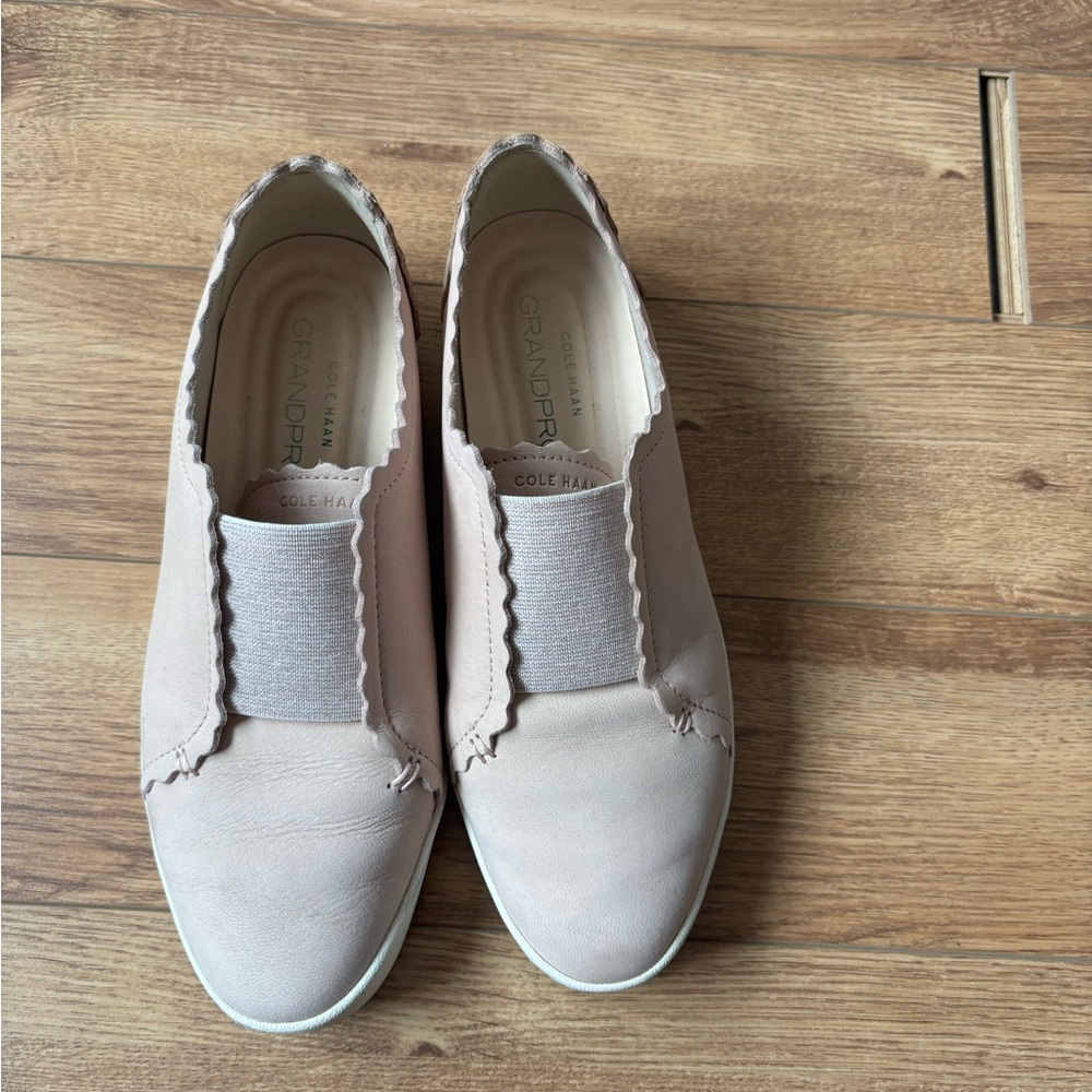 Cole Haan Women's pink/Beige Slip-On Flats